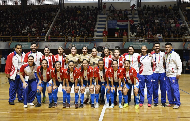 Team de oro de la selección paraguaya femenina en los Juegos Suramericanos “Asu 2022”.