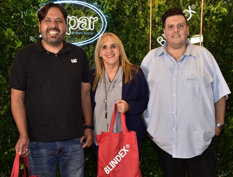 Fabio Cáceres, Sandra Rodríguez y Edgar Morales.