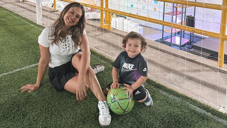 Andrea Quattrocchi con el cumpleañero Brunito.