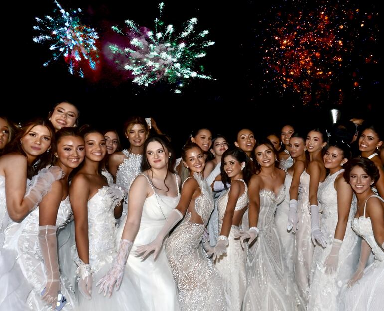 CLUB CENTENARIO, DEBUTANTES 2023. FOTOGRAFO SILVIO ROJAS. 16-09-2023