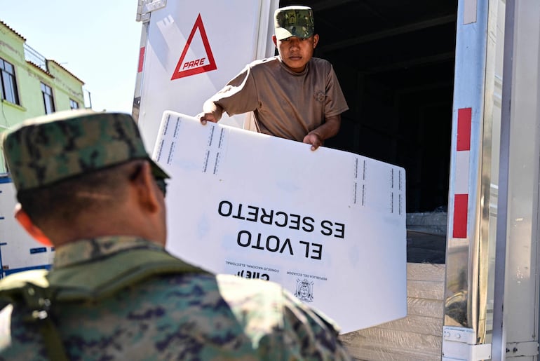 Preparativos para las elecciones de la próxima semana en Ecuador.