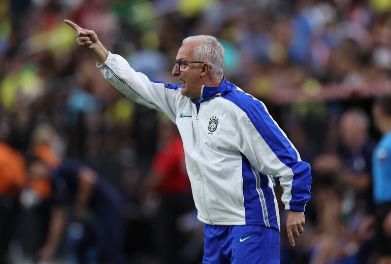 Dorival Júnior, seleccionador de Brasil, en el partido frente a Paraguay por la segunda fecha del Grupo D de la Copa América 2024 en el Allegiant Stadium, en Las Vegas, Nevada.