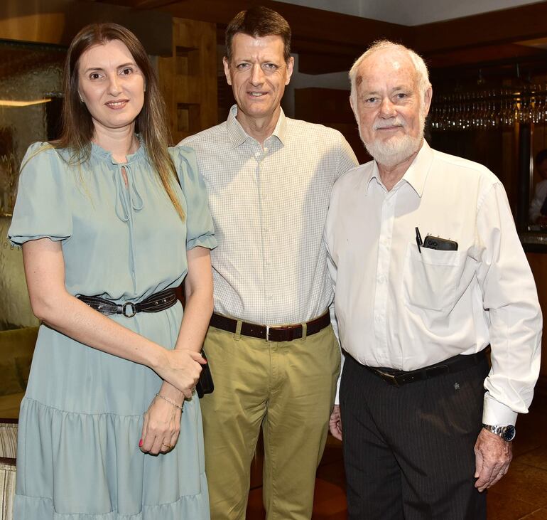 Denise Friedrichsen, Karsten Friedrichsen y Johann Gossen.