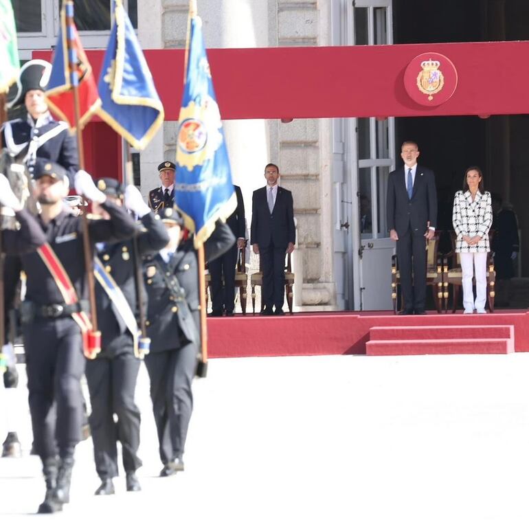 La reina Letizia aparece en los actos oficiales con los cómodos championes.