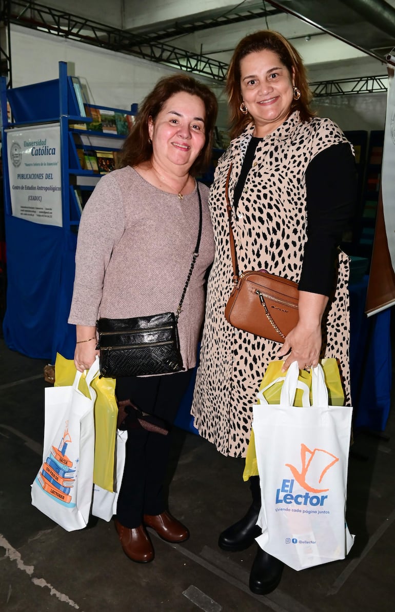 María Oliva Cibils y Gretchen Pockels.