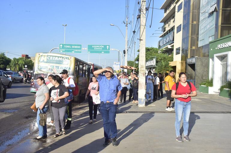 Reguladas de transporte  sobre Artigas y la Transchaco.