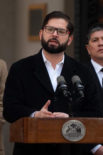 El presidente de Chile, Gabriel Boric, presentó a su novia Paula Carrasco.