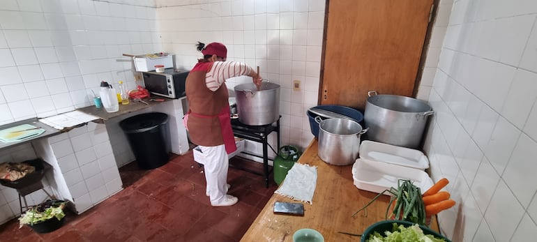 Reanudan la provisión del almuerzo escolar en la capital de Misiones en ocho instituciones educativas.