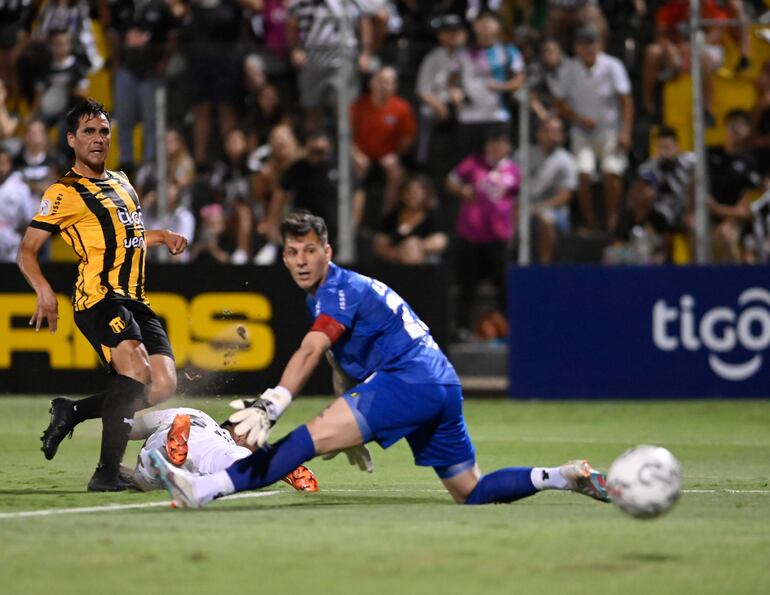 Guaraní y Libertad empataron 1-1 en el cierra de la fecha 1.