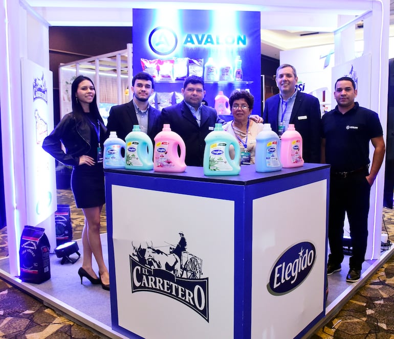 Stand de Avalon en Expo Comampar, donde su suavizante Elegido logró un reconocimiento.