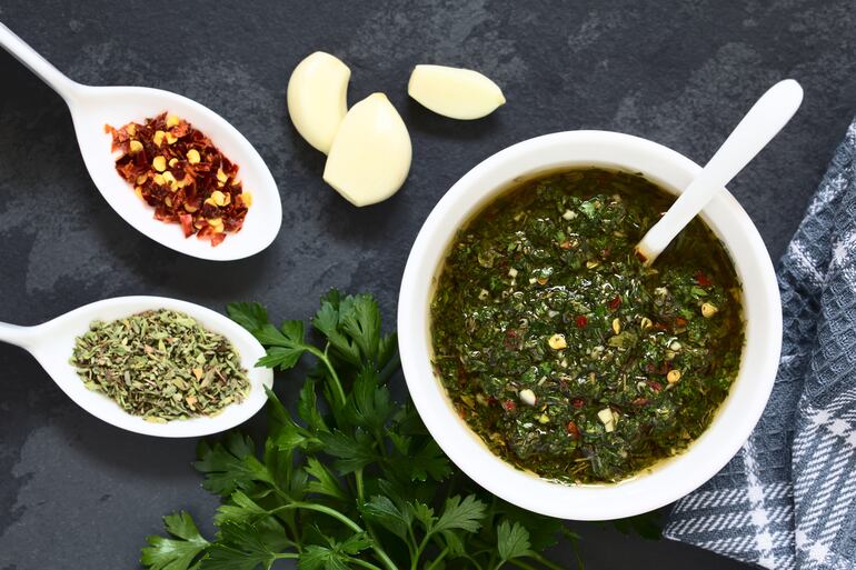 Salsa chimichurri.