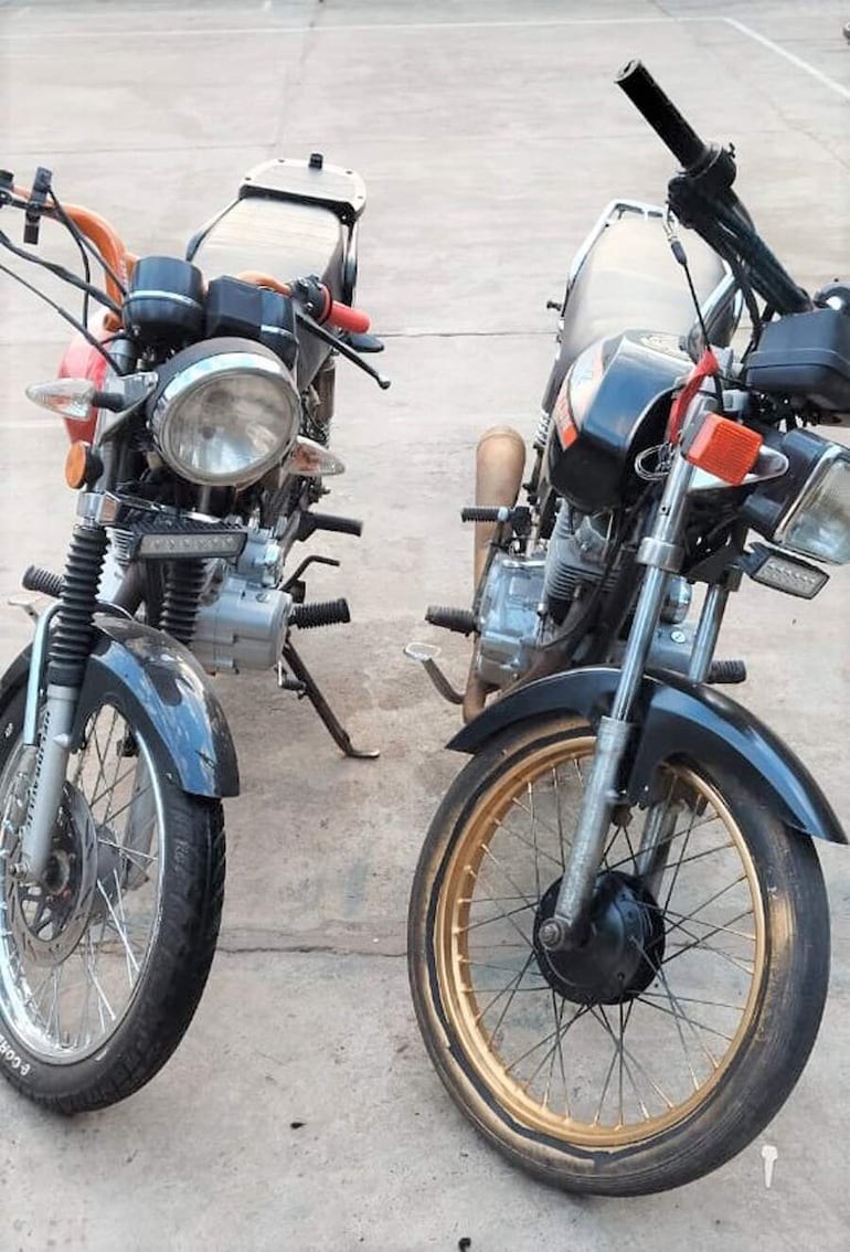 Dos motocicletas incautadas por exposición al peligro y falta de documentación de los biciclos.