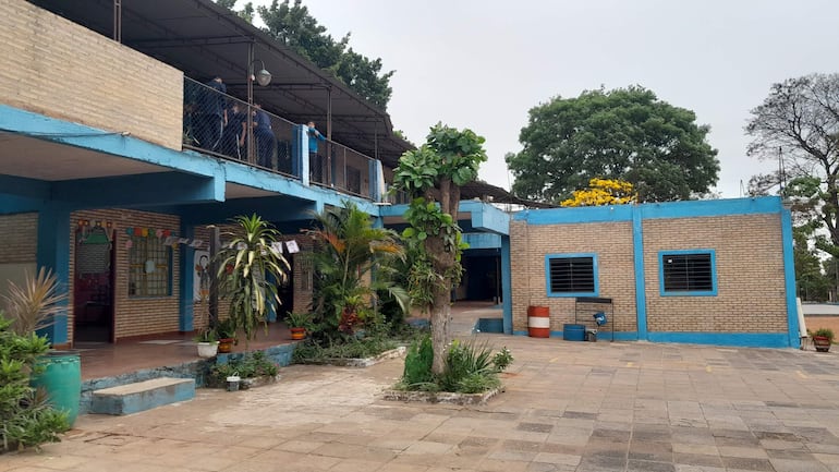 Escuela Santa Teresita del Niño Jesús de la localidad de Ñemby no tuvo agua.