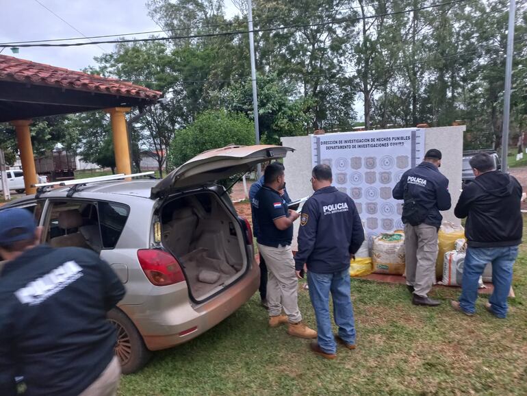 La marihuana era transportada en seis bolsas a bordo de un automóvil.