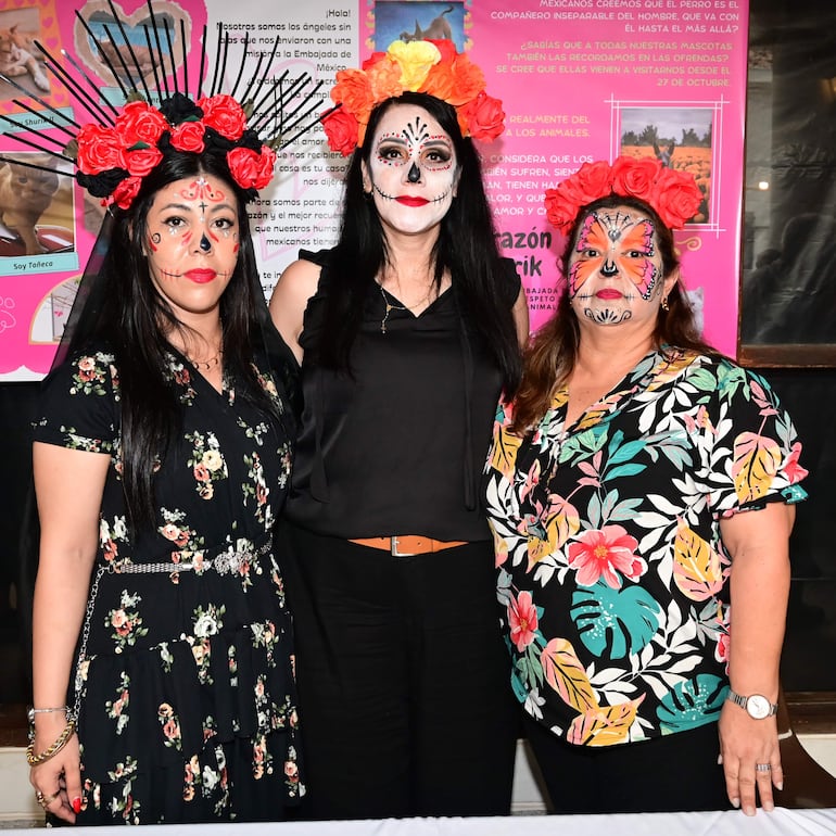 Johana Rojas, Martha Pérez y María Liz Cristaldo. 