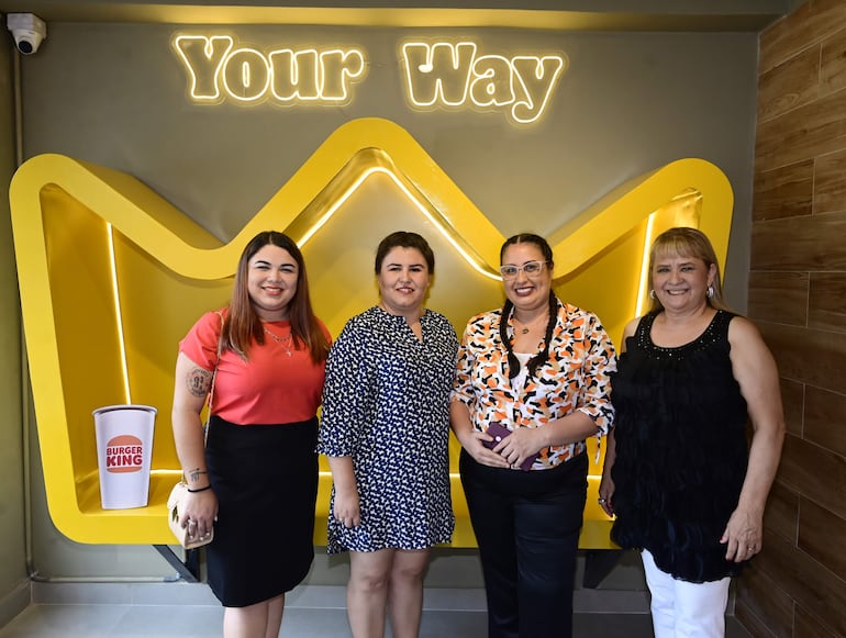 Mariana Sánchez, Mirna Domínguez, Yvonne Aguilera y Arminda Ocampos.