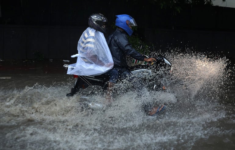 Se esperan intensas tormentas eléctricas en 11 departamentos, según el último aviso meteorológico.