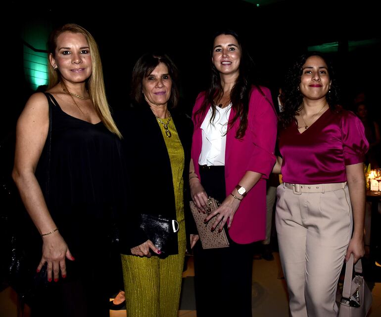 Paola Borja, Mónica Berges, Ana Garcete y Rocío Ortiz.