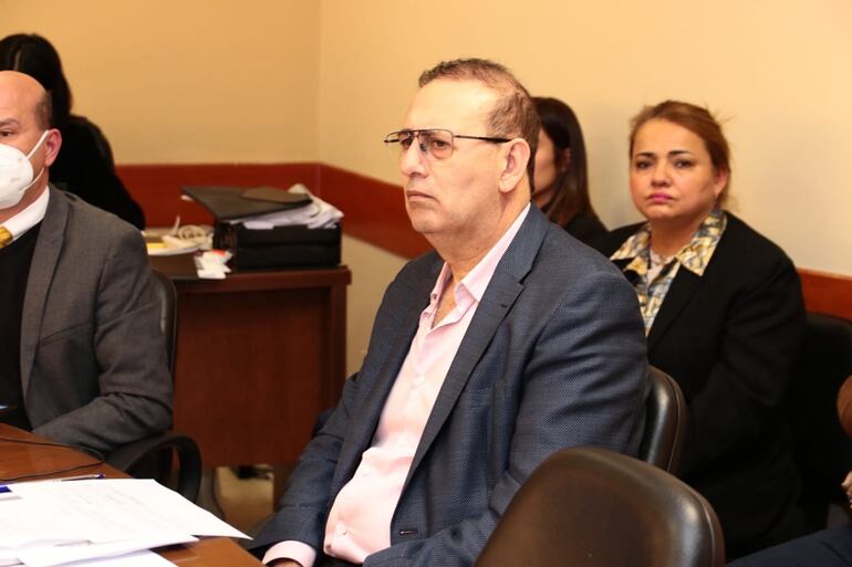 Senador Erico Galeano (ANR-cartista), procesado por presunto lavado de dinero y asociación criminal.