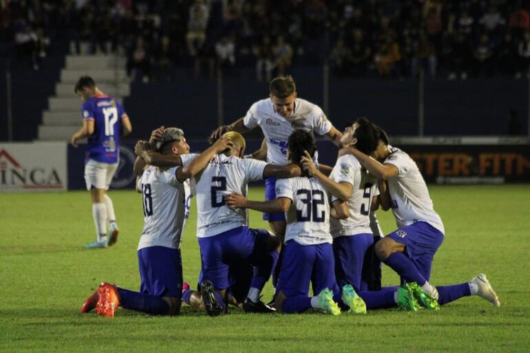 El Sportivo 2 de Mayo de Pedro Juan Caballero, a un paso del ascenso.