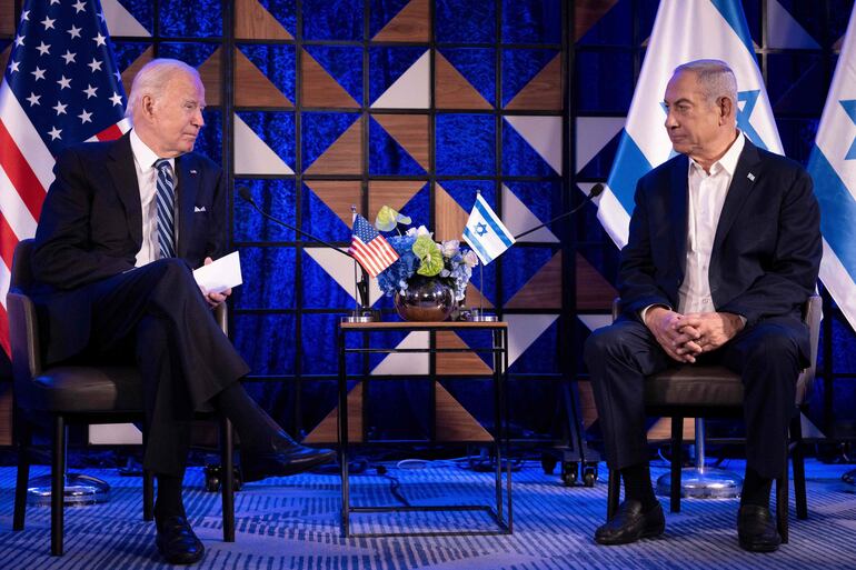 El presidente estadounidense Joe Biden (a la izquierda) y el primer ministro israelí Benjamin Netanyahu, este miércoles en Tel Aviv.