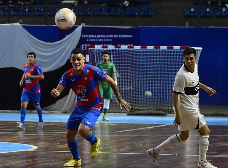 Olimpia y Cerro Porteño jugaron la primera final de la Liga Premium