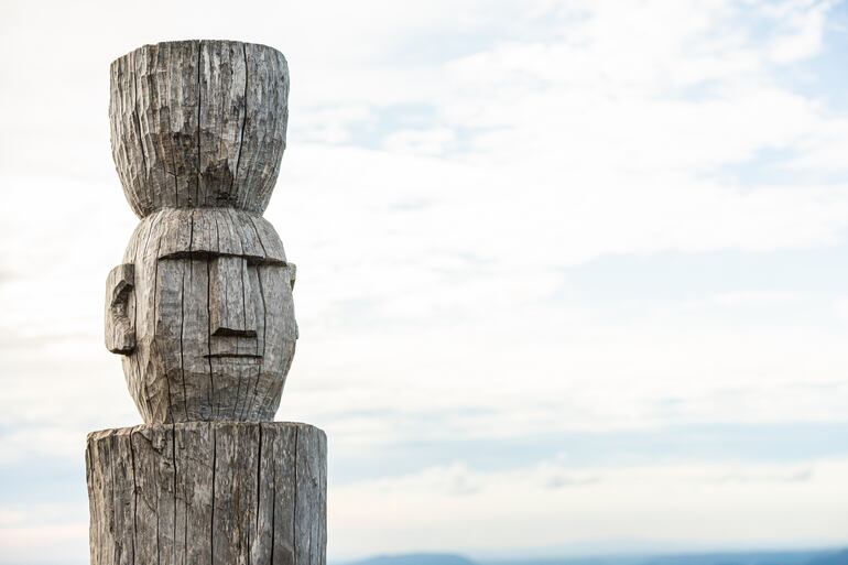 Arte mapuche en Pucón, Chile.