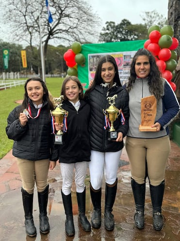 Rindieron alto: Rahiza Ortega (i), Tamara López, Jael Quiñónez y Leticia León.
San Juan Misiones 2024 14-07-2024