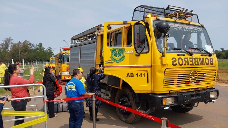 Niños disfrutaron de una mañana carga de actividades por el día del bombero.