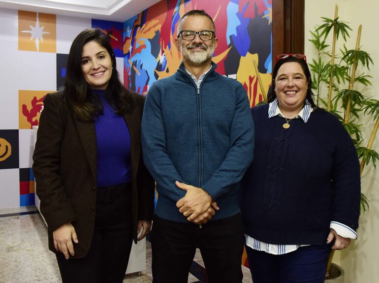 Natalia Gill, Nicolás Manoiloff y Verónica Riolfo.