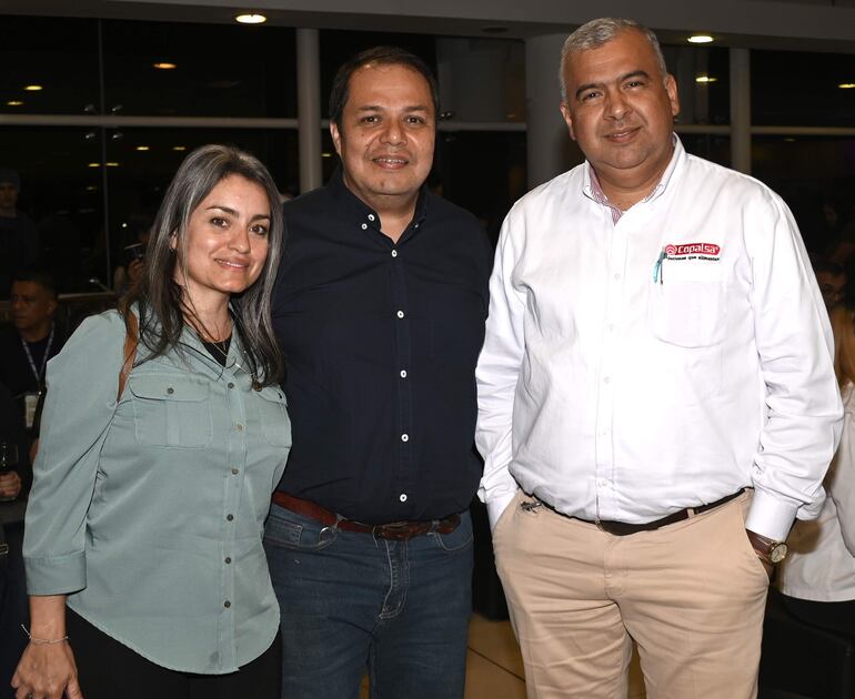 Magalí Duré, Eduardo González y Carlos Caballero.