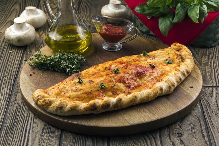 Calzone Quattro Stagioni.