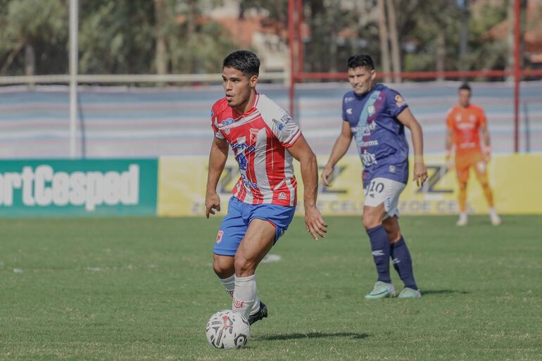 Sportivo Carapeguá y Guaireña empataron 0-0 por la duodécima ronda de la División Intermedia 2024.