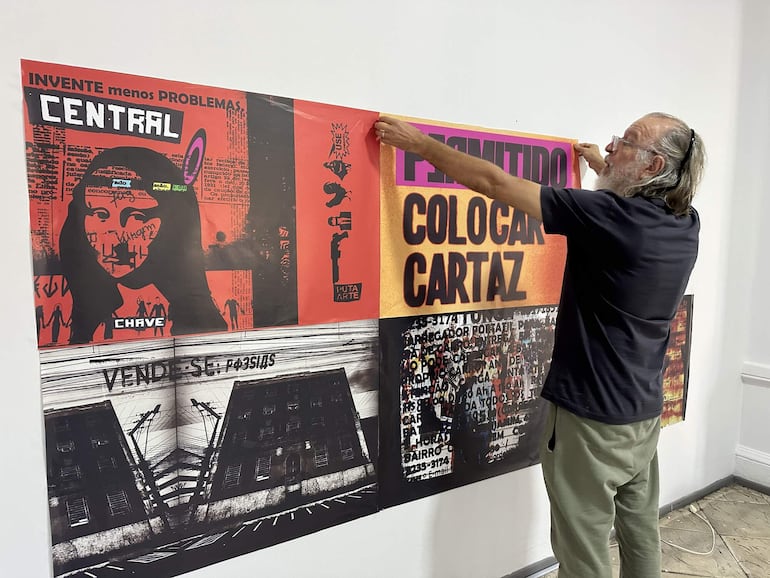 El artista brasileño Ricardo Peixoto en pleno montaje de la obra que se habilitará a partir de mañana en la Casa de las Artes Visuales “Ignacio Núñez Soler”, abierta a todo público.