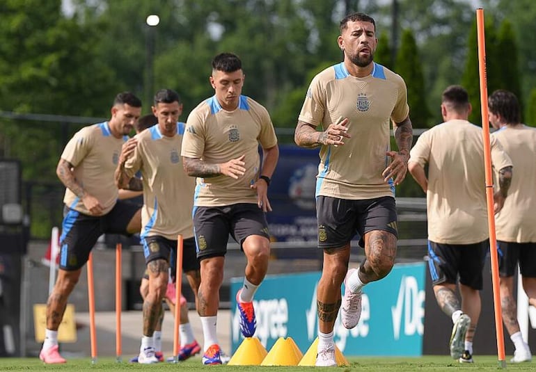 Argentina enfrenta a Canadá en el inicio de la Copa América