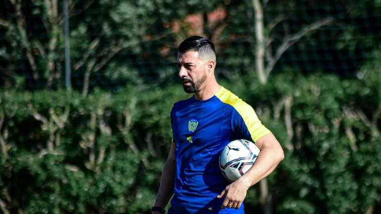 Julio César Cáceres, entrenador del Sportivo Luqueño.