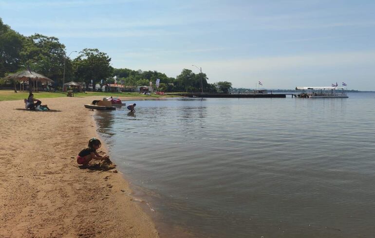 Hace unos días, el Mades advirtió que la calidad del agua del lago Ypacaraí es comparable a una cloaca.