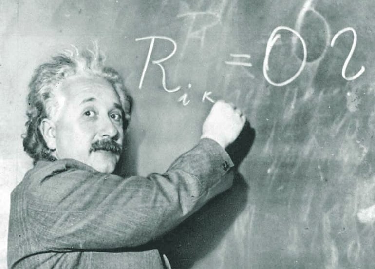 Einstein estaba muy interesado en la relación entre la simplicidad y la complejidad, no solo en el universo físico sino también en la experiencia humana.