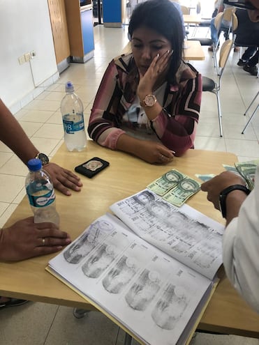 Norma Beatriz Ramírez Giménez, fue detenida y en su poder se encontraron los billetes previamente fotocopiados.