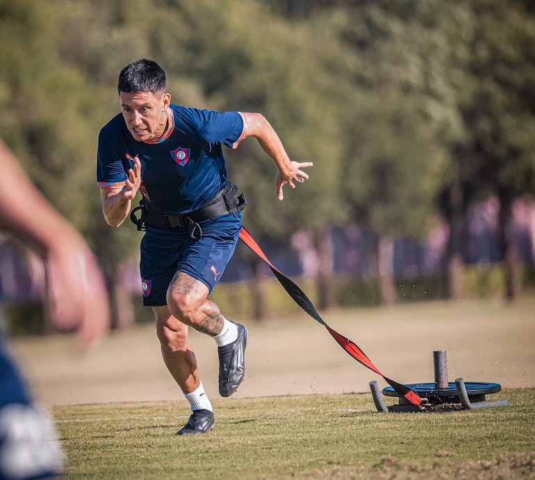 Ángel Guillermo Benítez (31), uno de los cinco fichajes de Cerro Porteño.