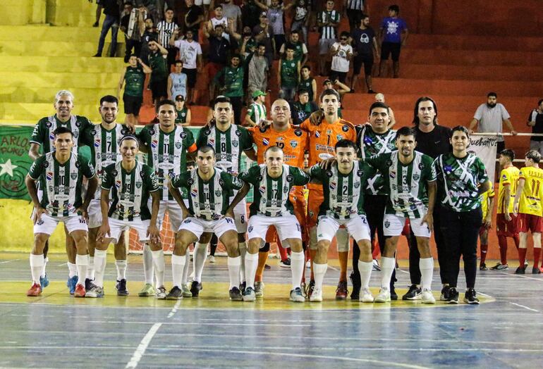 Selección de Ypacaraí que igualó 2-2 contra Ñemby, en el partido del lunes, por el Grupo 3.