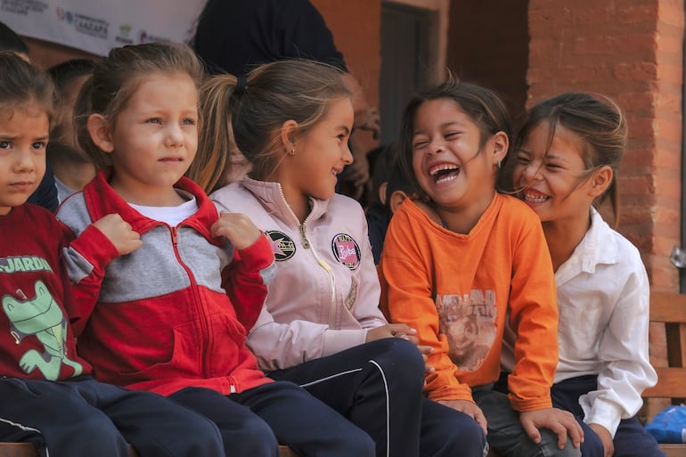 Niñas y niños de 3 a 5 años son el principal foco del proyecto.
