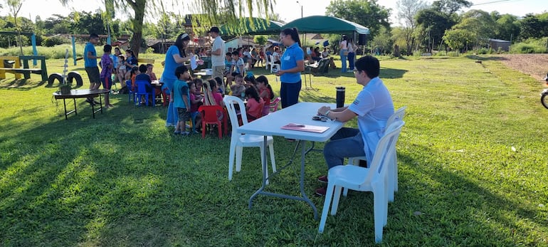 Realizan proyecto denominado Codeni en tu barrio, con varios servicios y atención médica gratuita.