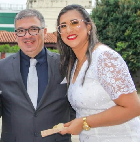 La abogada imputada María Lourdes Parra Colmán y su pareja Cándido Da Silva Neto, quien también está en la mira de la Fiscalía por el supuesto despojo de bienes.