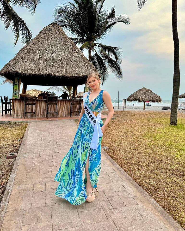 Marlene González, Miss Mesoamérica Paraguay 2024 en las playas salvadoreñas. (Instagram/Marlene González)