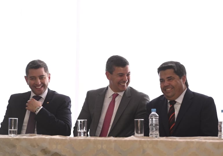 De izq. a der.: Pedro Alliana, Santiago Peña y Luis Benítez.