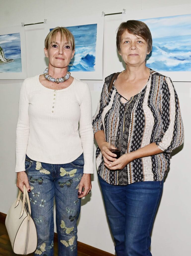 Valérie Salvat y Anita Janisch.