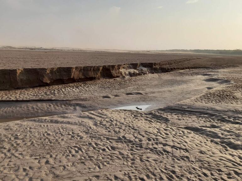 El lecho seco del río Pilcomayo, en el Chaco.