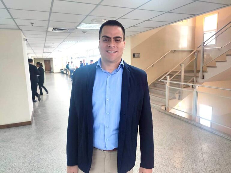 Wilfrido Cáceres, en Palacio de Justicia, tras su audiencia de imposición de medidas.