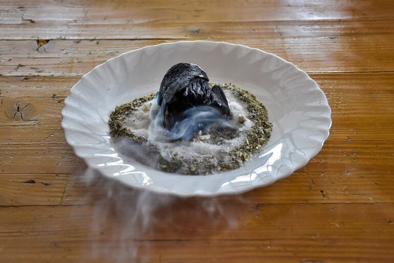 Cocido quemado, bebida ideal para acompañar la chipa n Semana Santa. 